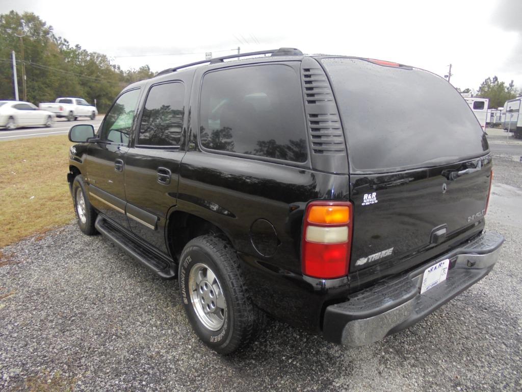 2003 Chevrolet Tahoe photo