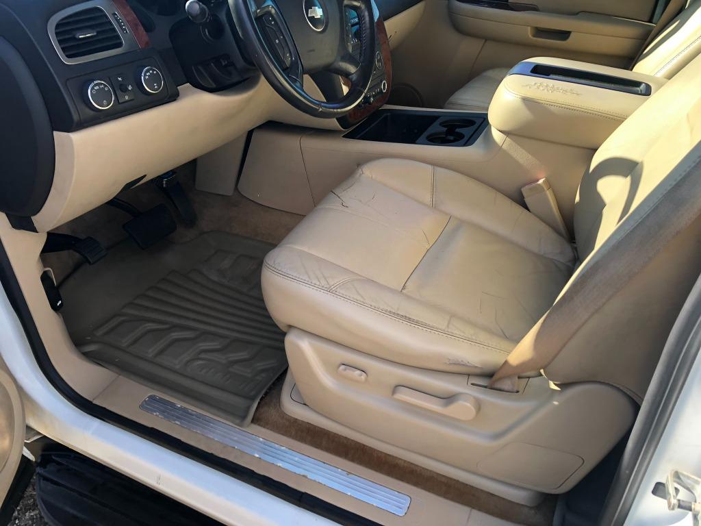 2007 Chevrolet Avalanche - $13,900