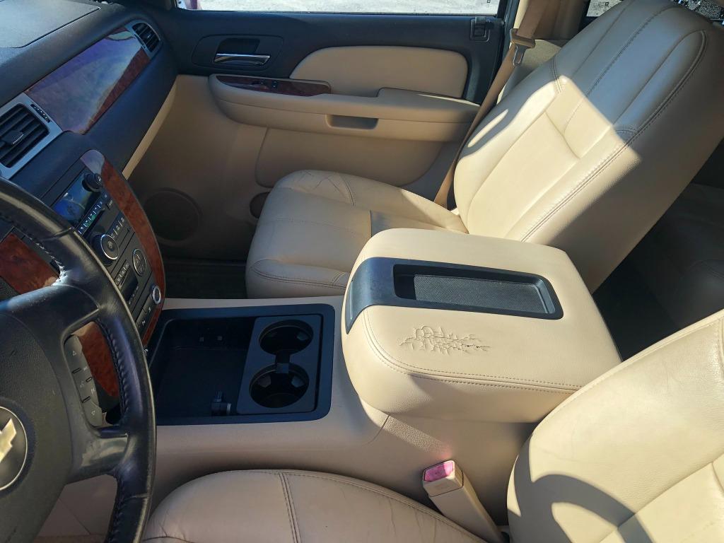 2007 Chevrolet Avalanche - $13,900