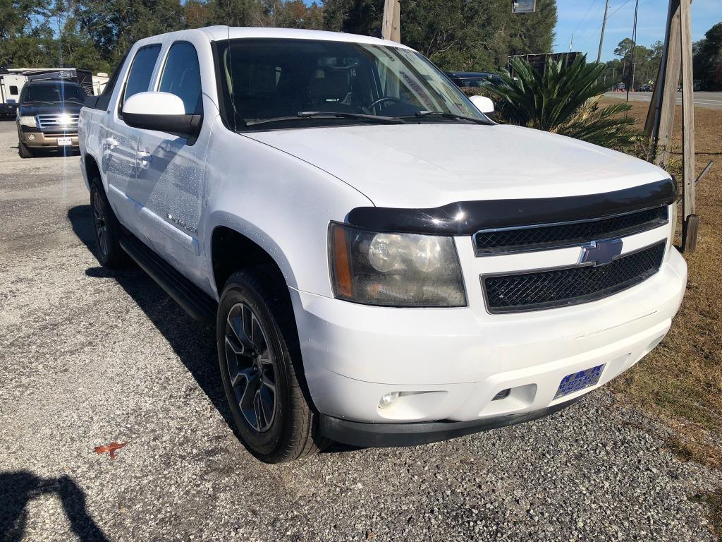 2007 Chevrolet Avalanche - $13,900