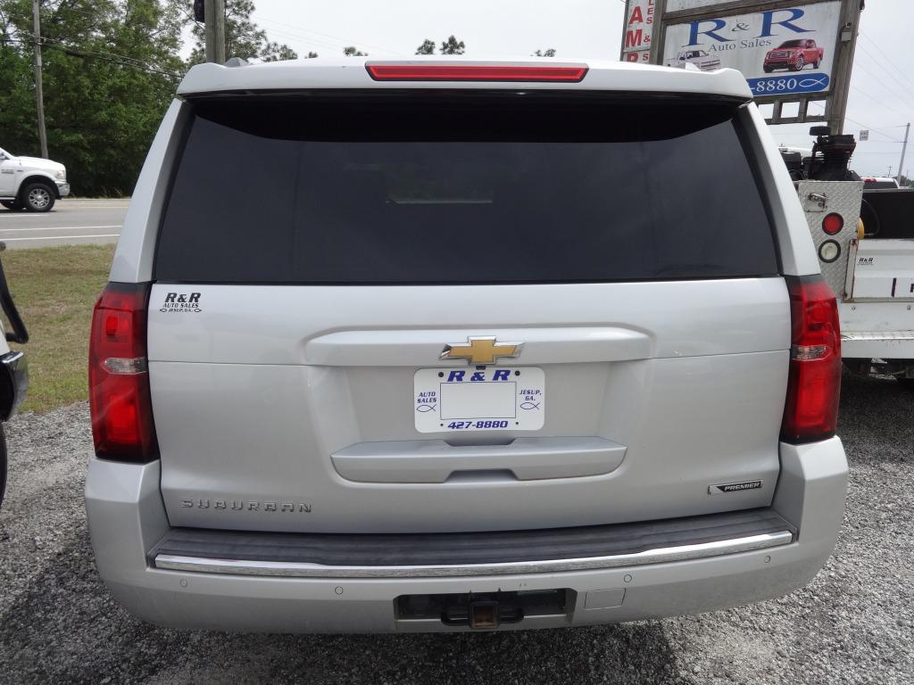 2018 Chevrolet Suburban - $20,900
