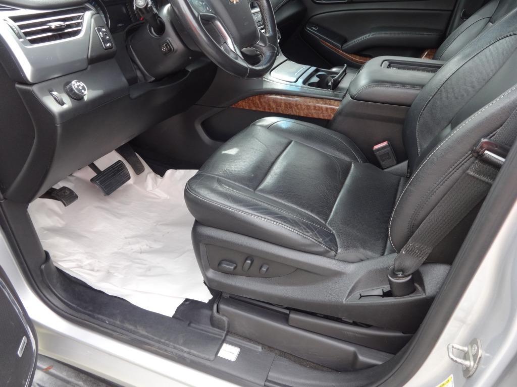 2018 Chevrolet Suburban - $20,900