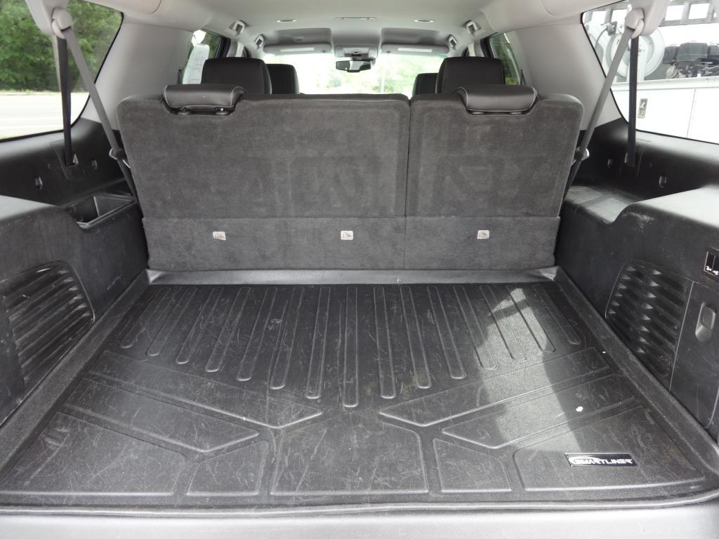 2018 Chevrolet Suburban - $20,900