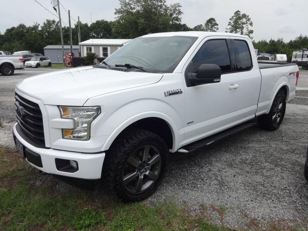2017 Ford F-150 - $17,900