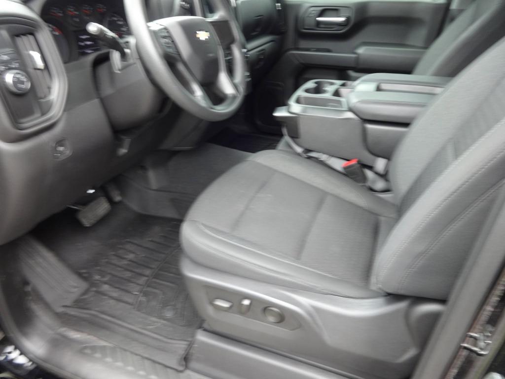 2023 Chevrolet Silverado - $36,900