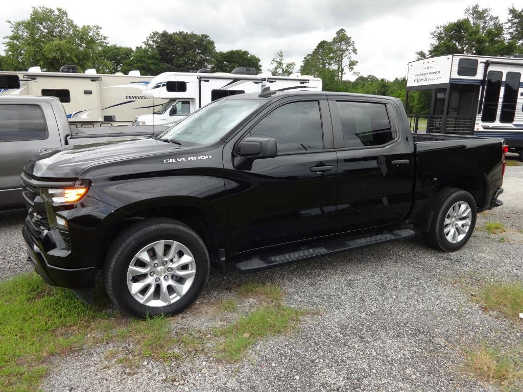 2023 Chevrolet Silverado - $36,900