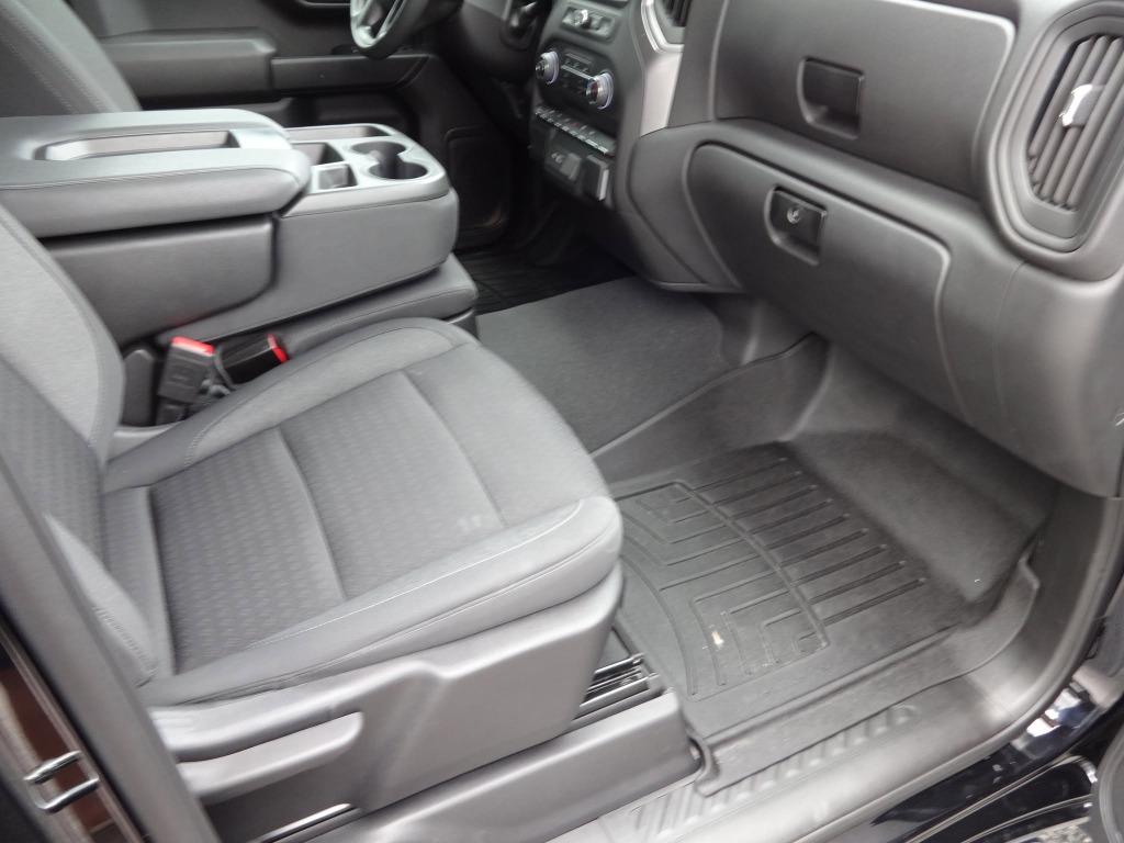 2023 Chevrolet Silverado - $36,900