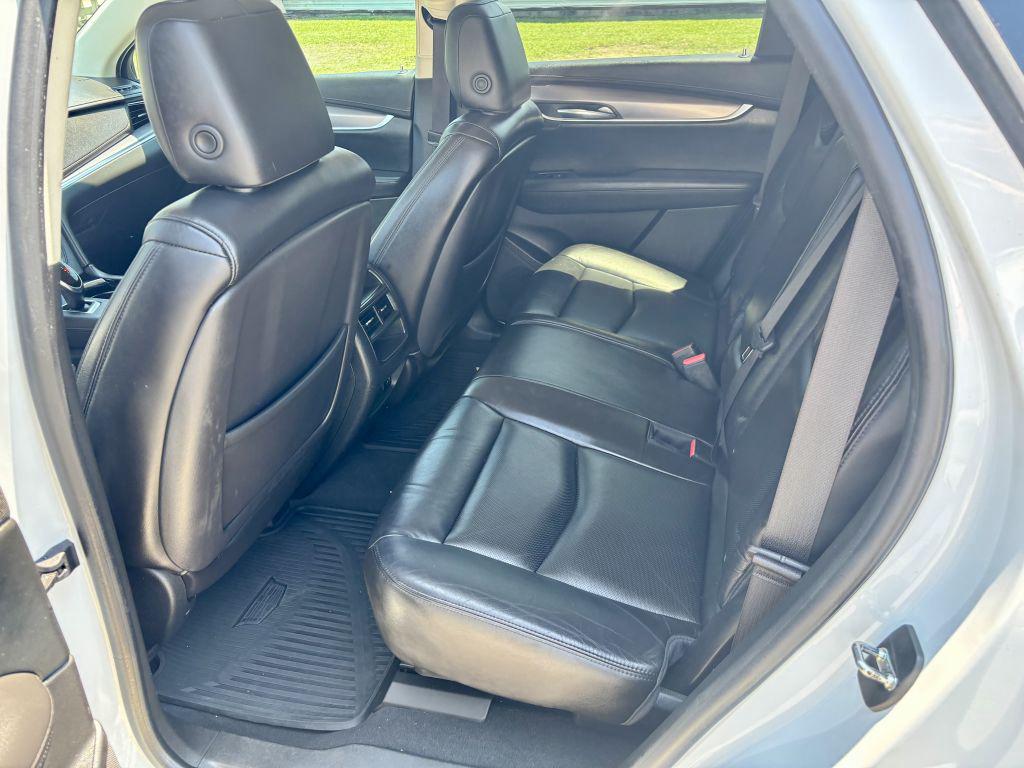 2017 Cadillac XT5 - $12,500