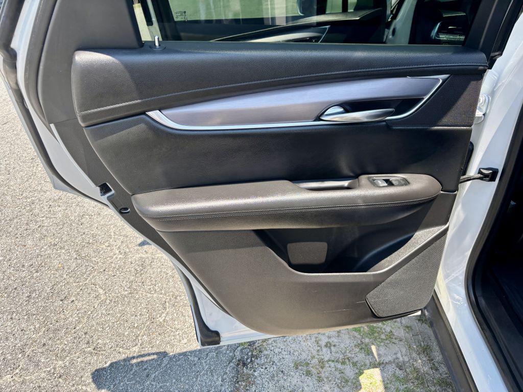 2017 Cadillac XT5 - $12,500
