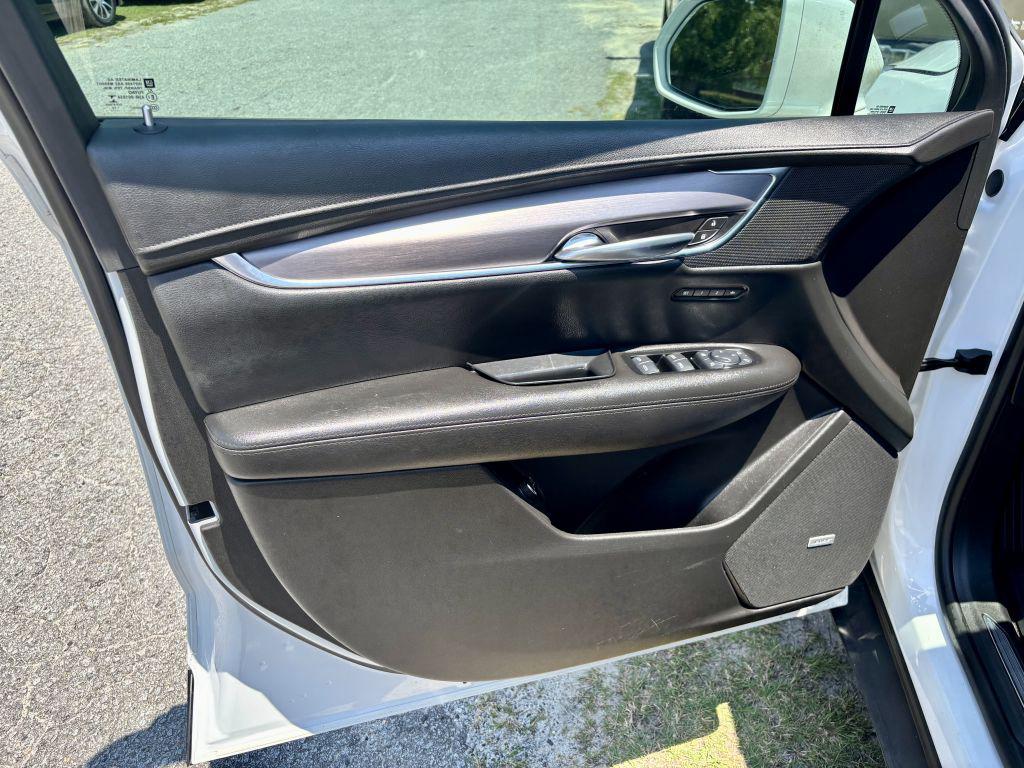 2017 Cadillac XT5 - $12,500