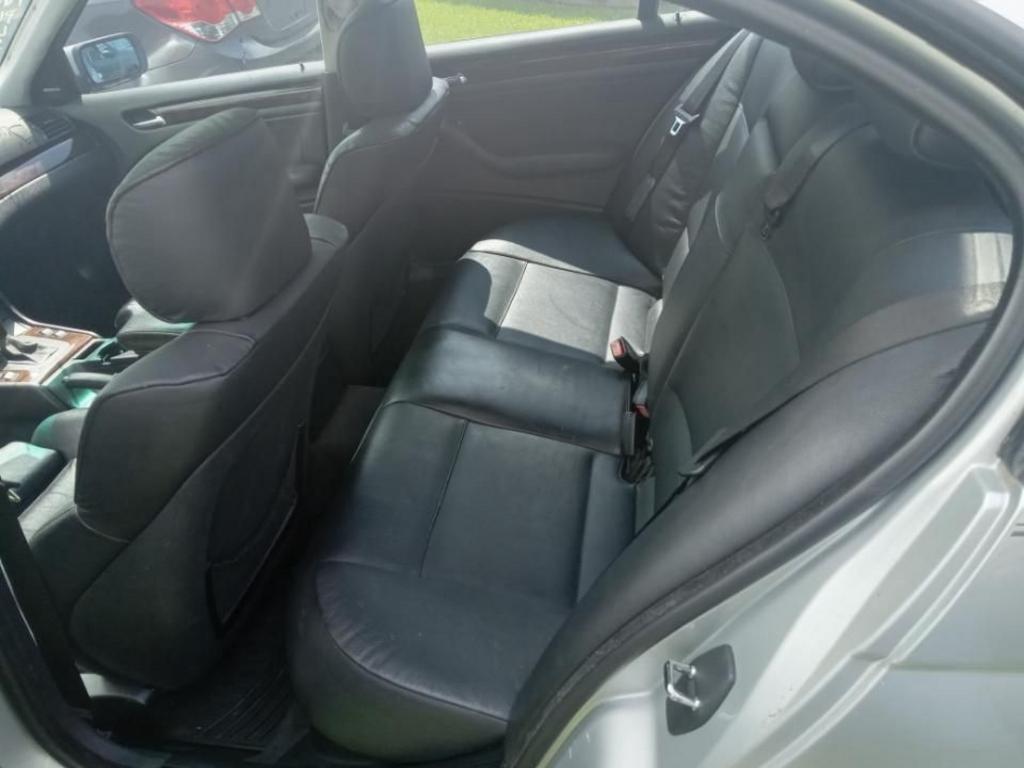 2005 BMW 325i - $3,950