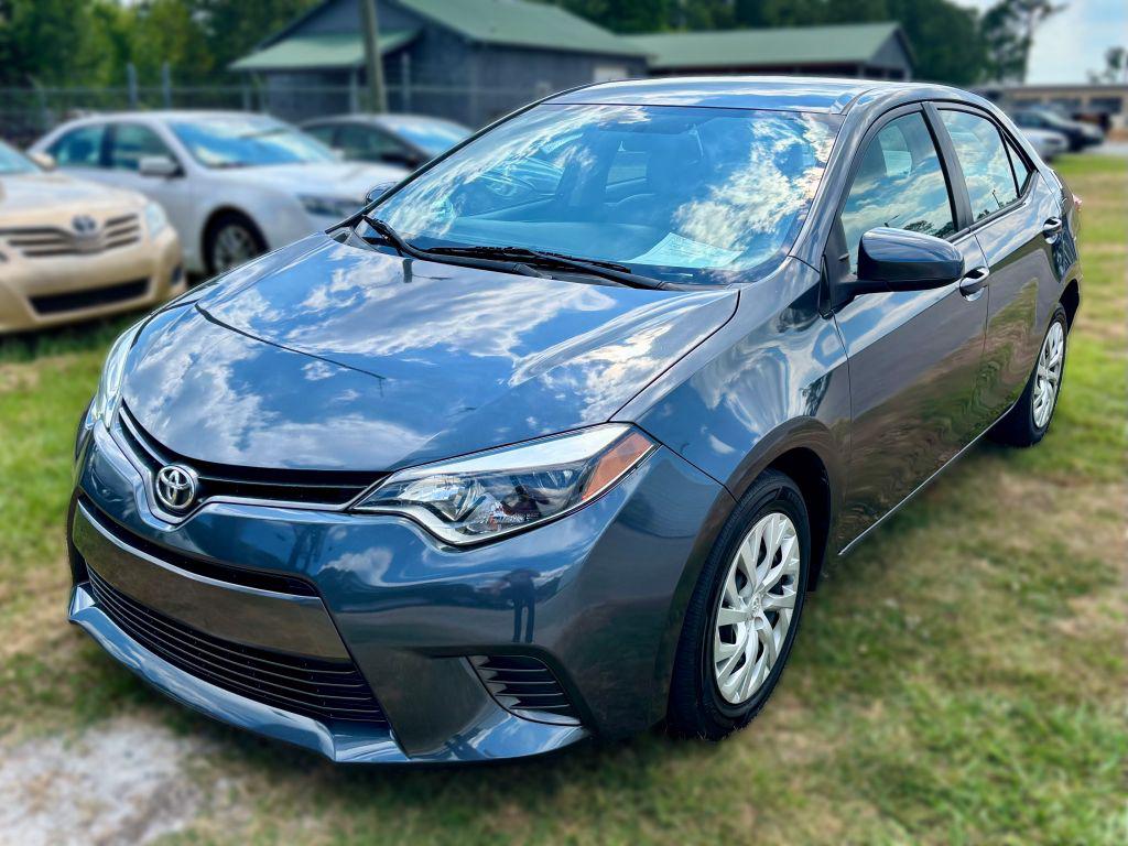 2015 Toyota Corolla - $10,500