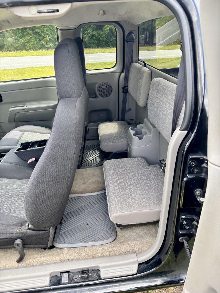 2004 Chevrolet Colorado - $6,950