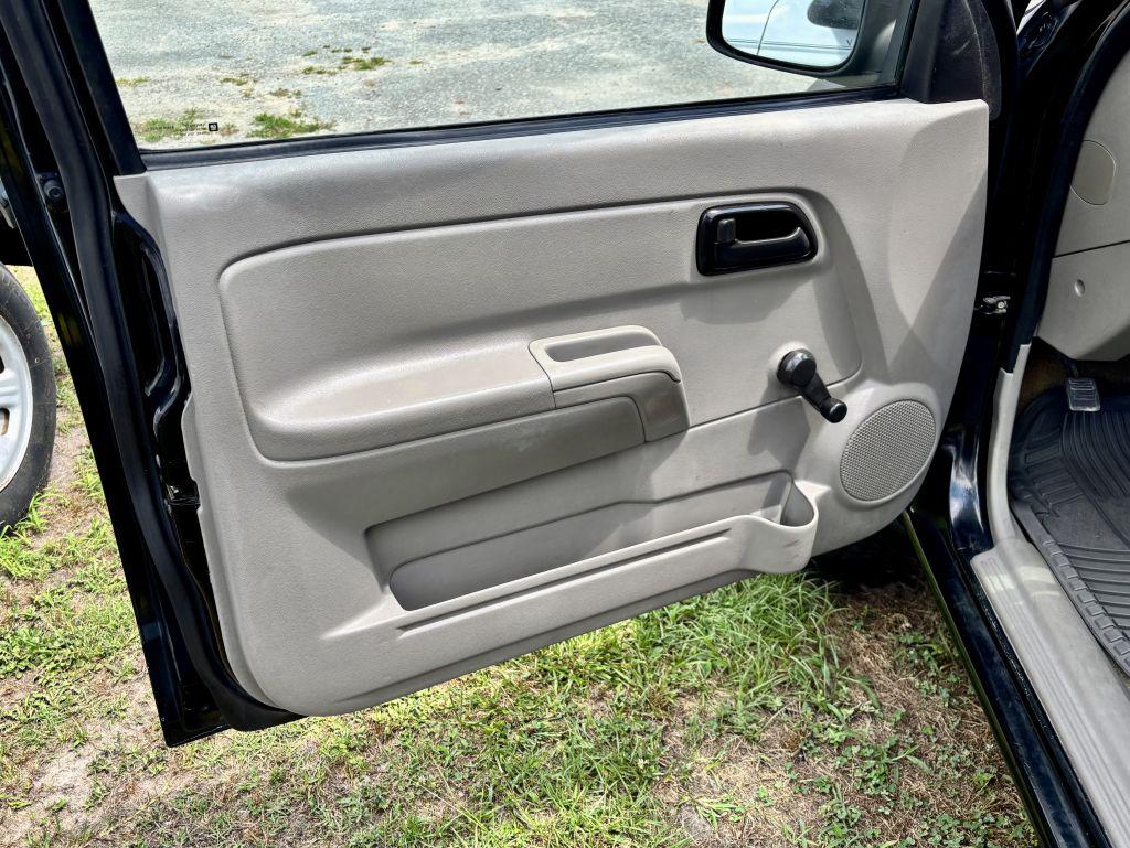 2004 Chevrolet Colorado - $6,950