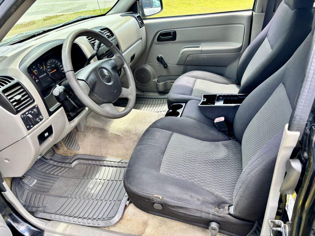 2004 Chevrolet Colorado - $6,950