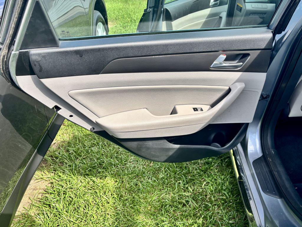 2015 Hyundai Sonata - $5,950