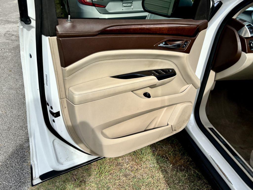 2014 Cadillac SRX - $7,650