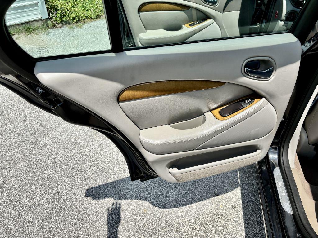 2001 Jaguar S-Type - $4,950