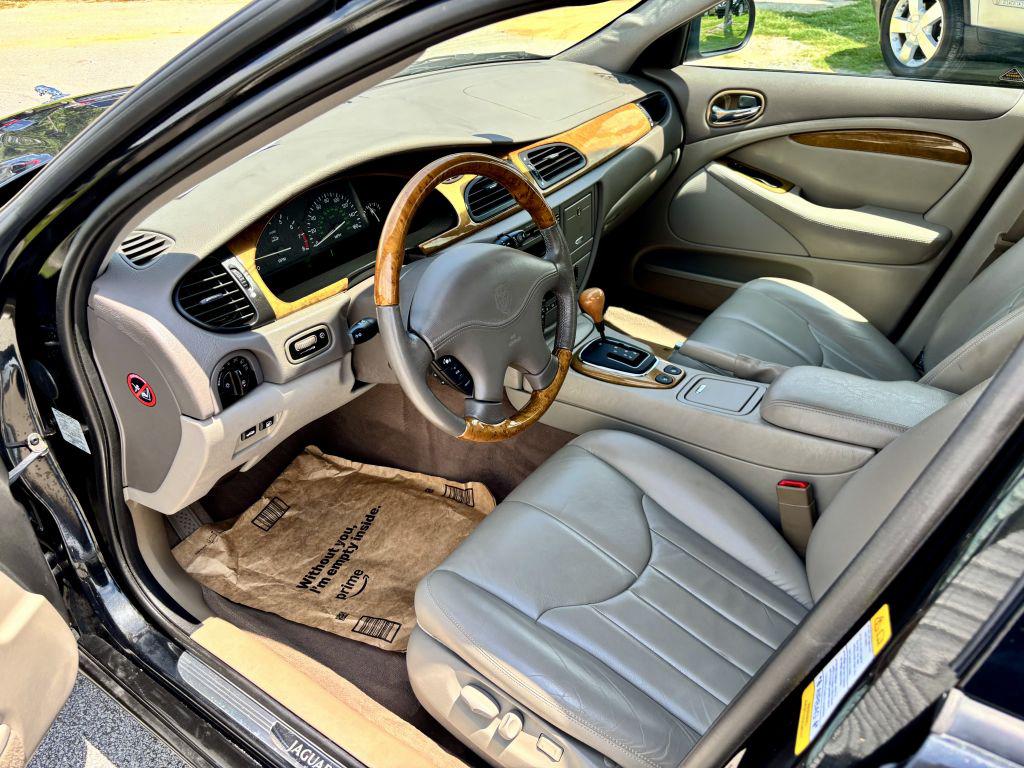 2001 Jaguar S-Type - $4,950