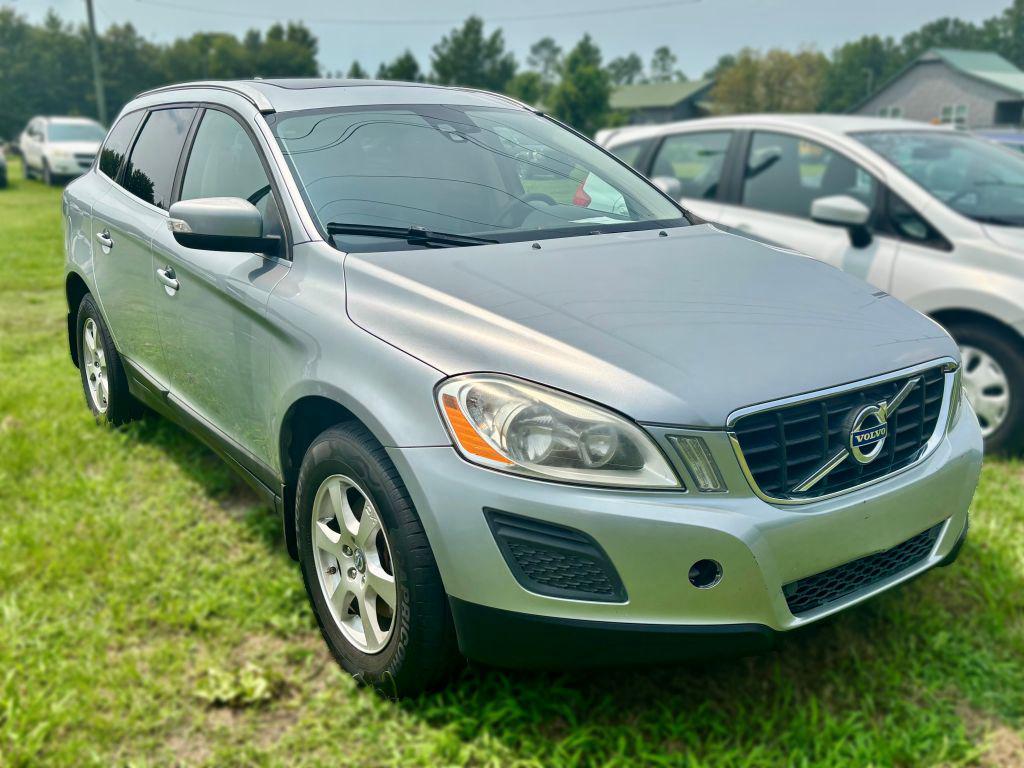 2011 Volvo XC60 - $3,950