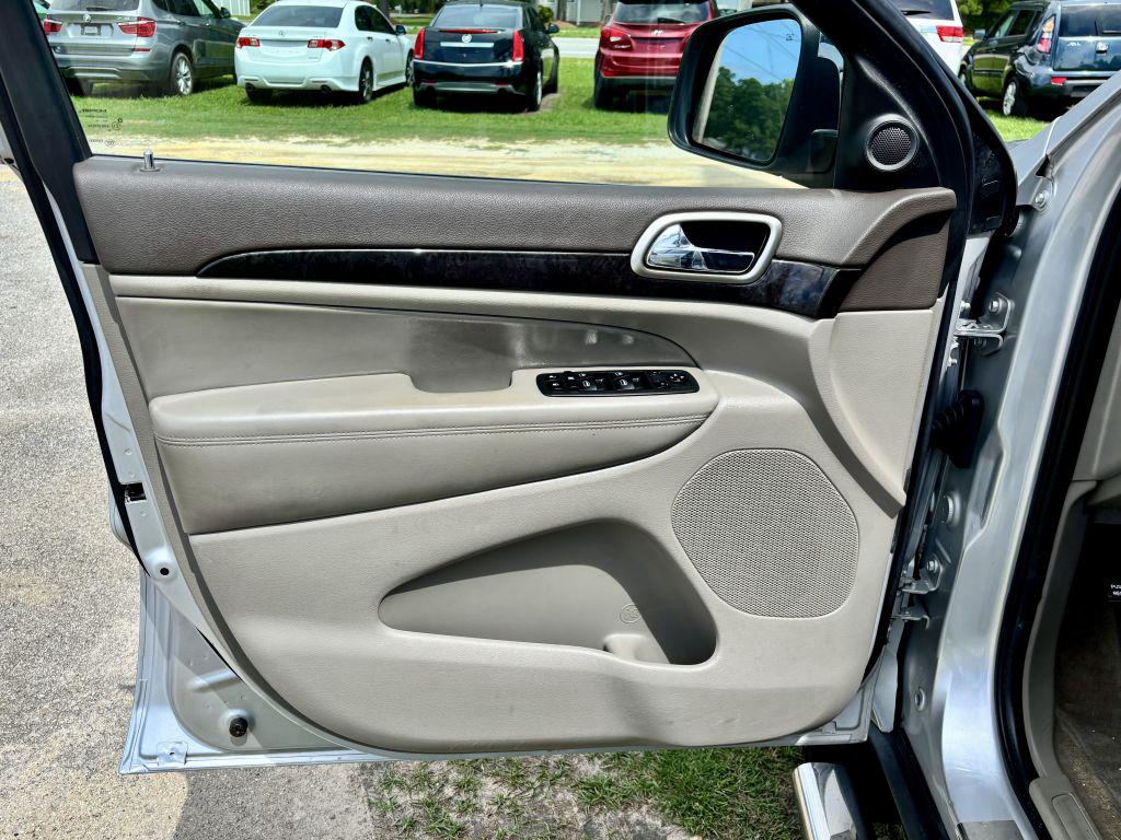 2011 Jeep Cherokee - $9,600