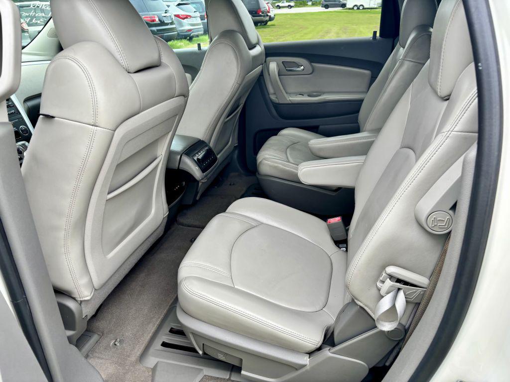 2010 Chevrolet Traverse - $4,650