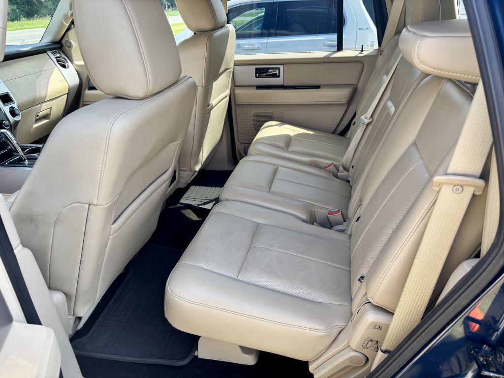 2017 Ford Expedition - $11,500