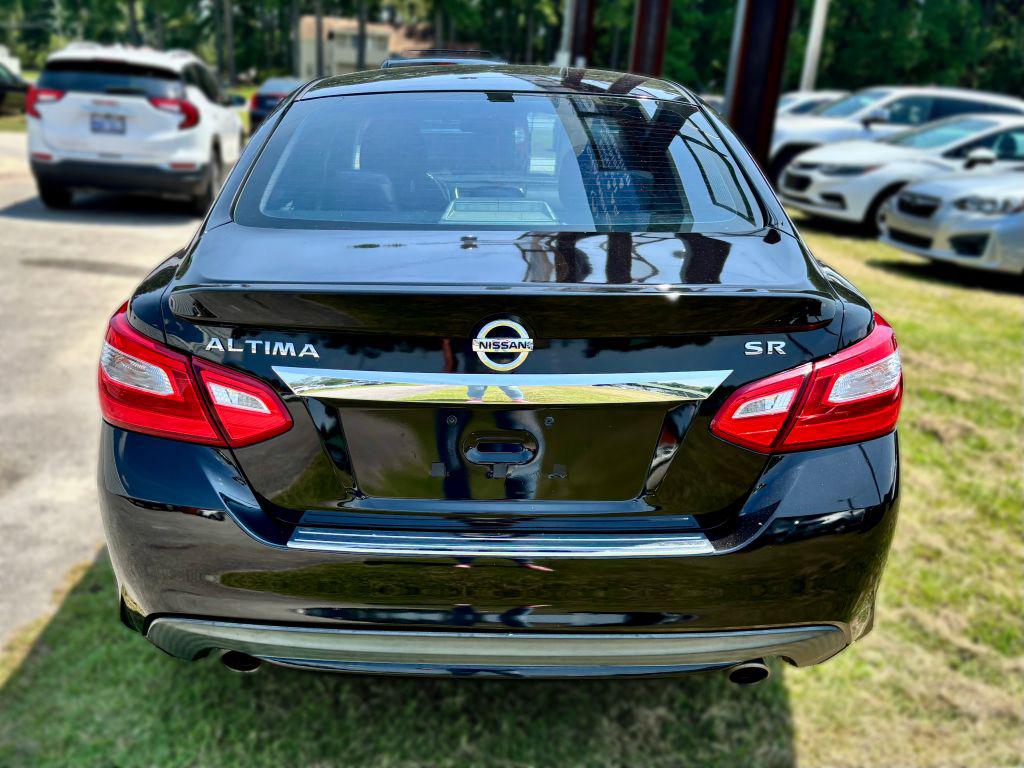 2016 Nissan Altima - $7,950
