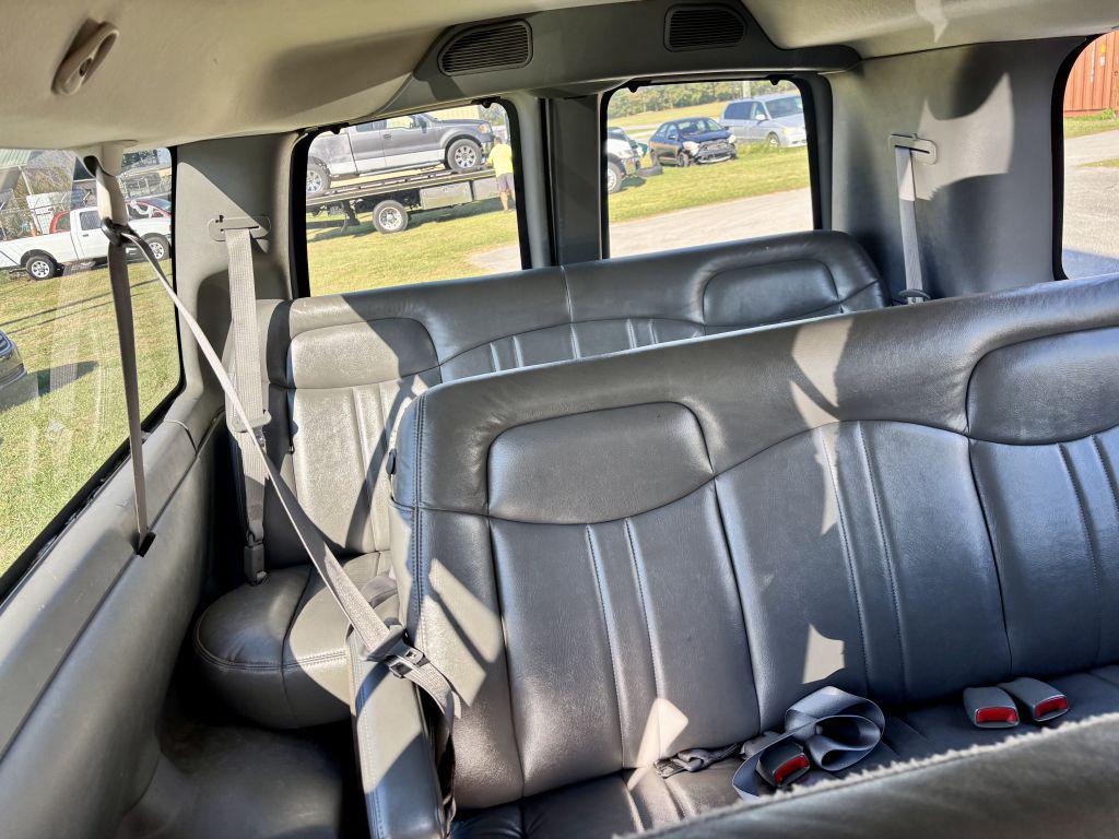 2005 GMC Savana - $12,000