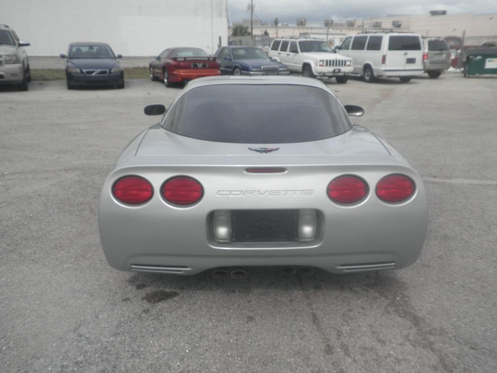 1998 CHEVROLET Corvette Coupe - $14,996