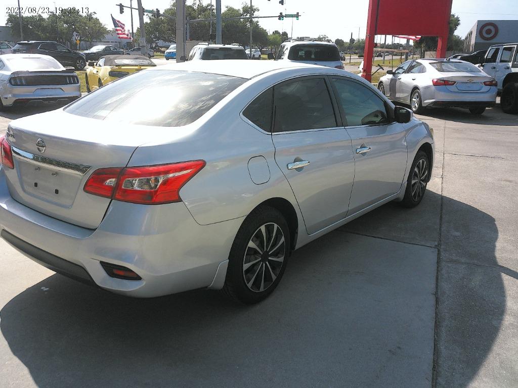 2019 Nissan Sentra S photo