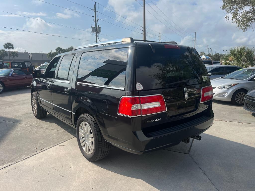 2013 Lincoln Navigator - $8,495