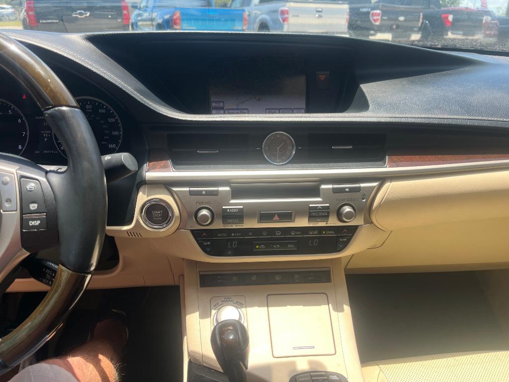 2013 Lexus ES - $14,995