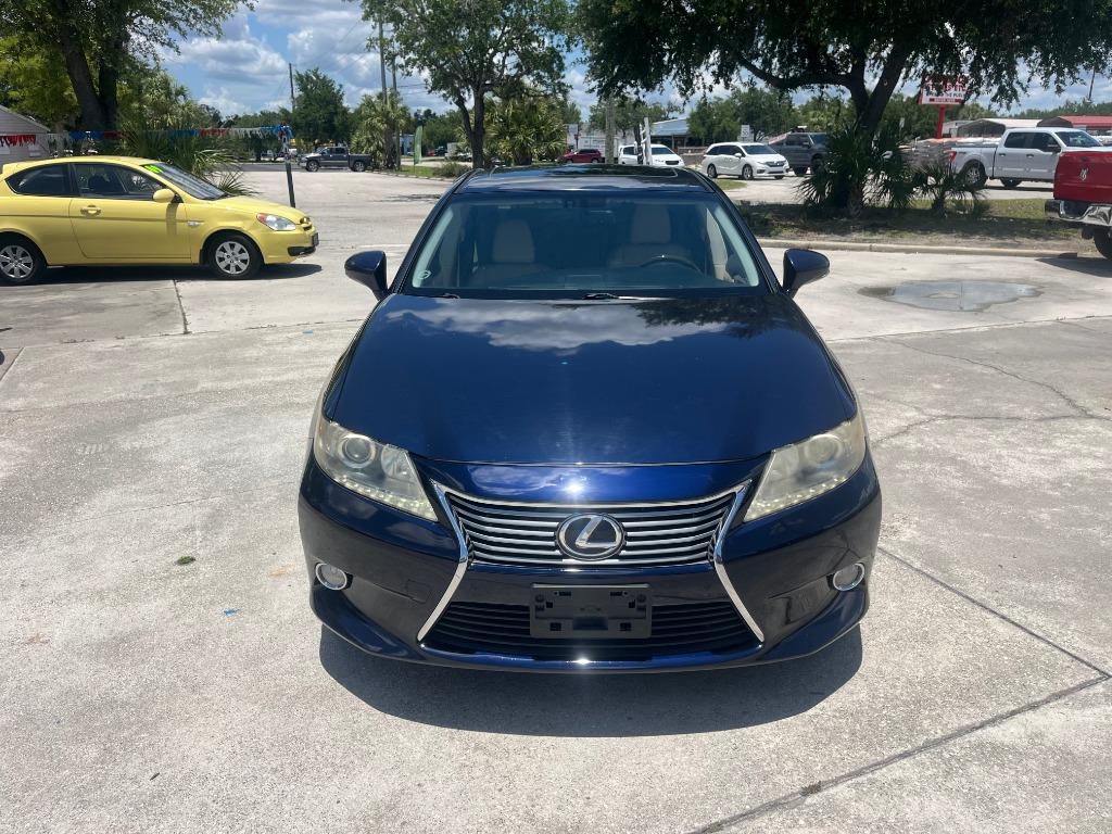 2013 Lexus ES - $14,995