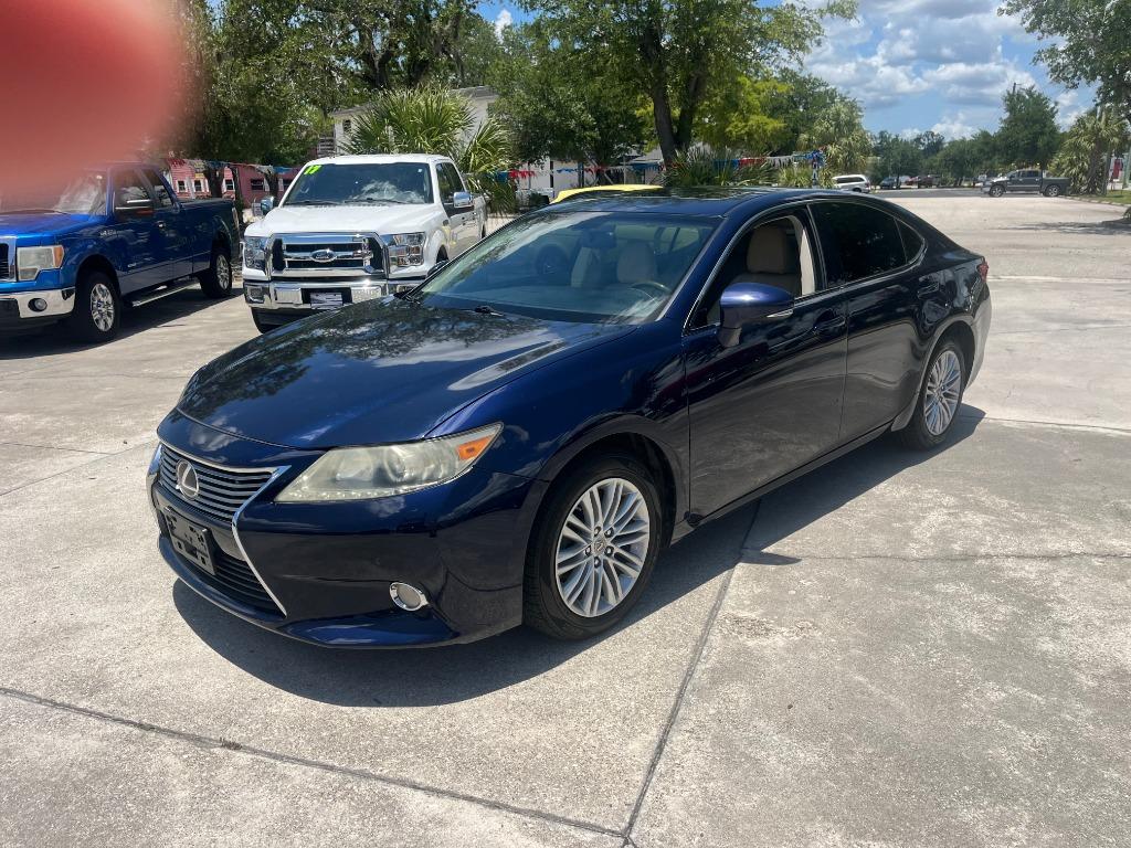 2013 Lexus ES - $14,995