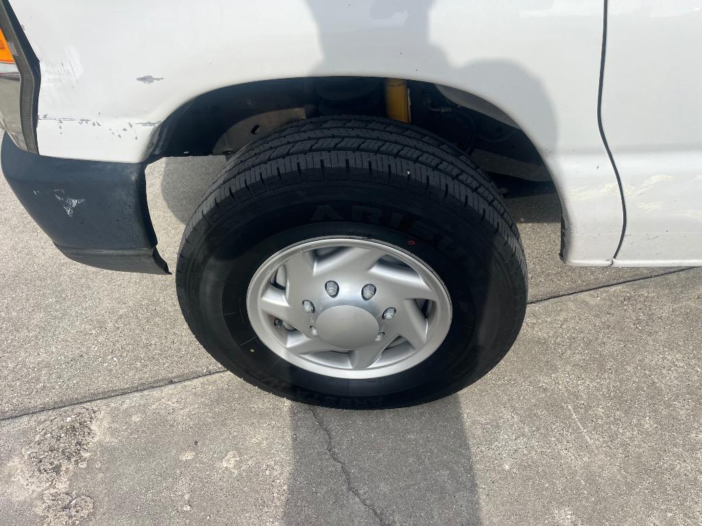 2008 Ford E350 - $4,995