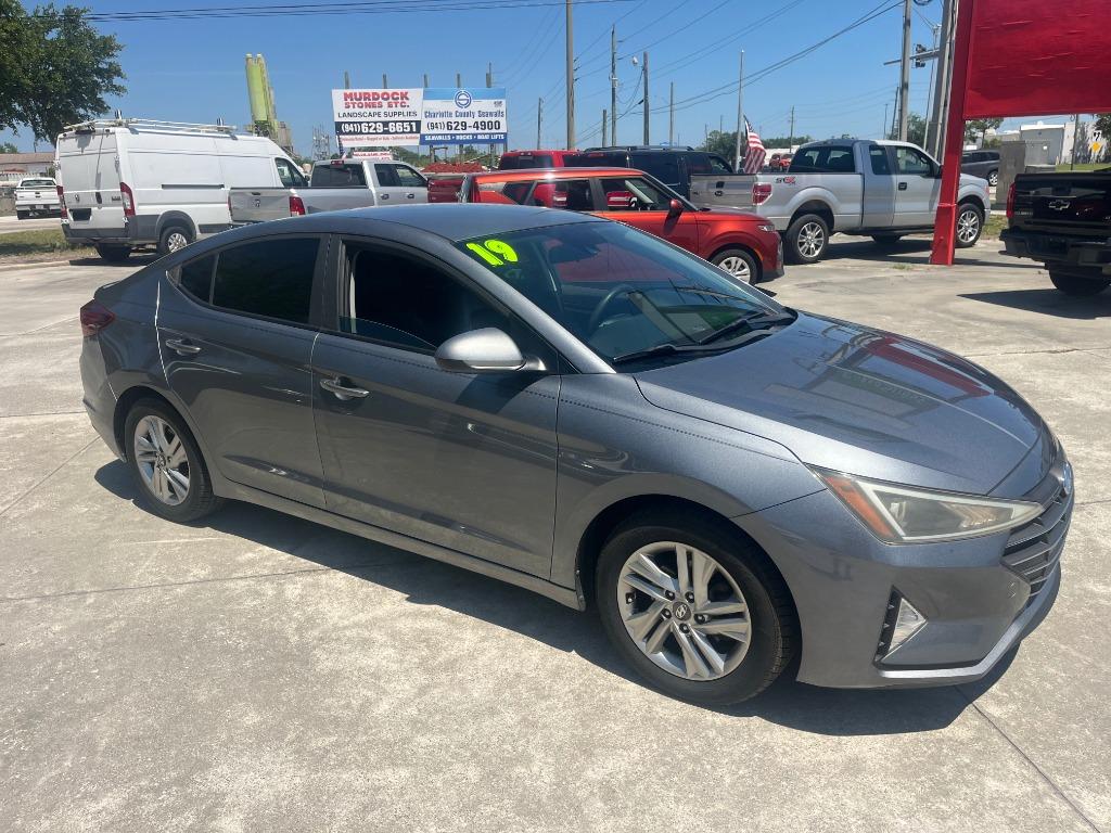 2019 Hyundai Elantra - $9,995