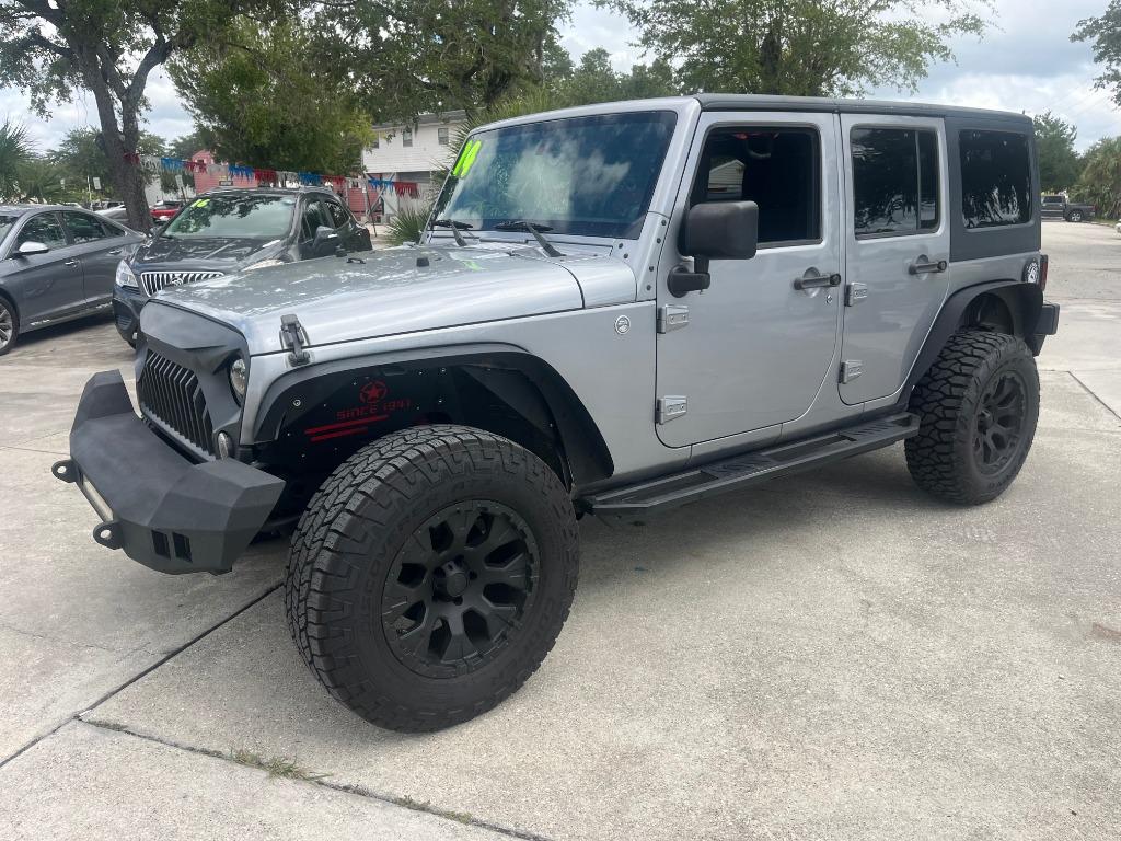 2014 Jeep Wrangler - $14,995