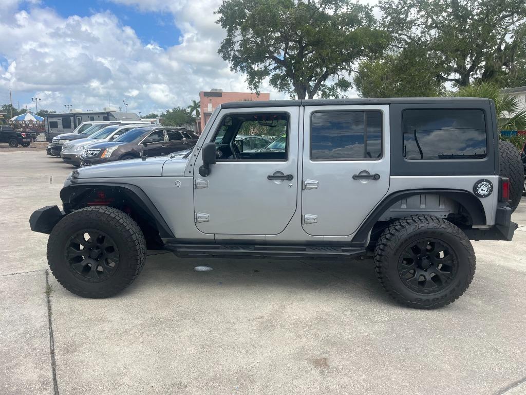 2014 Jeep Wrangler - $14,995