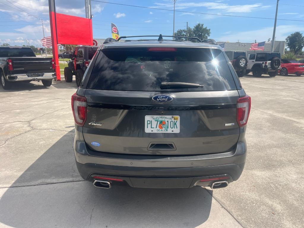 2016 Ford Explorer - $18,995
