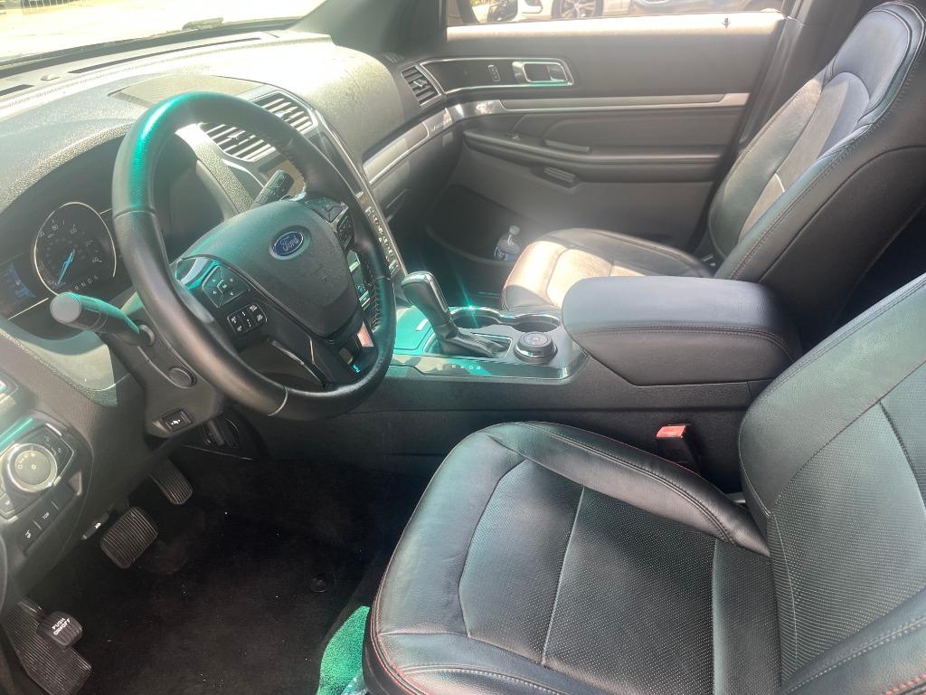 2016 Ford Explorer - $18,995
