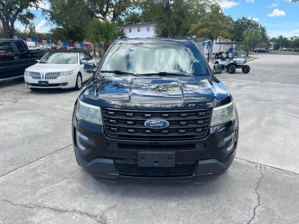 2017 Ford Explorer - $14,995
