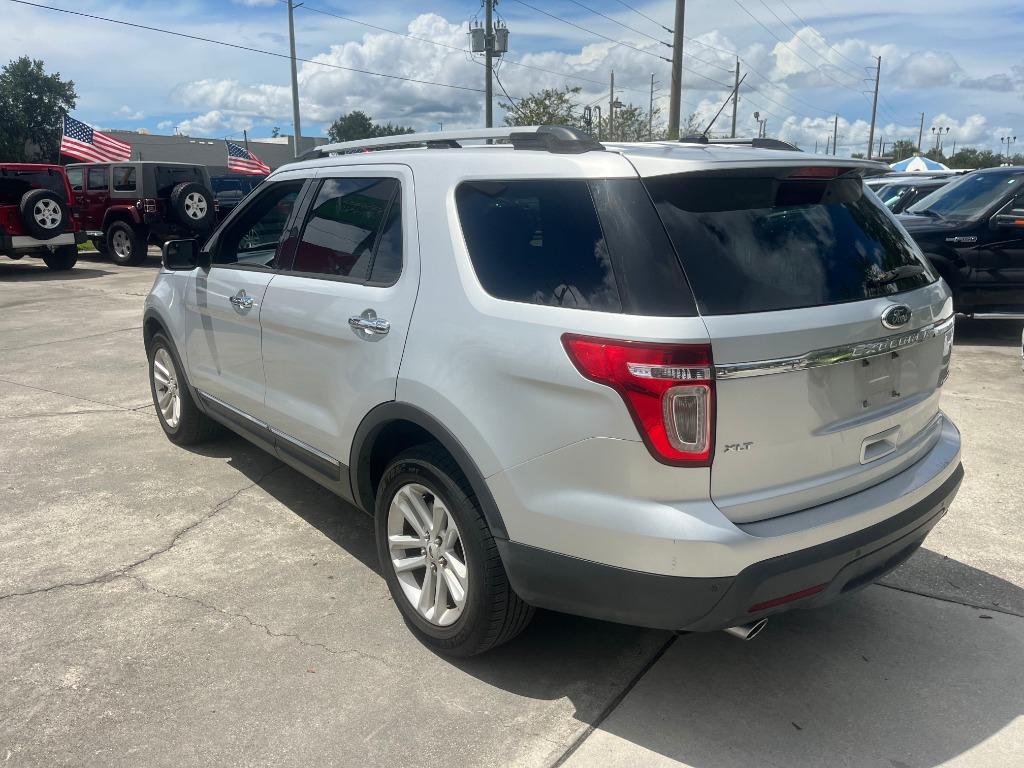 2015 Ford Explorer - $13,995