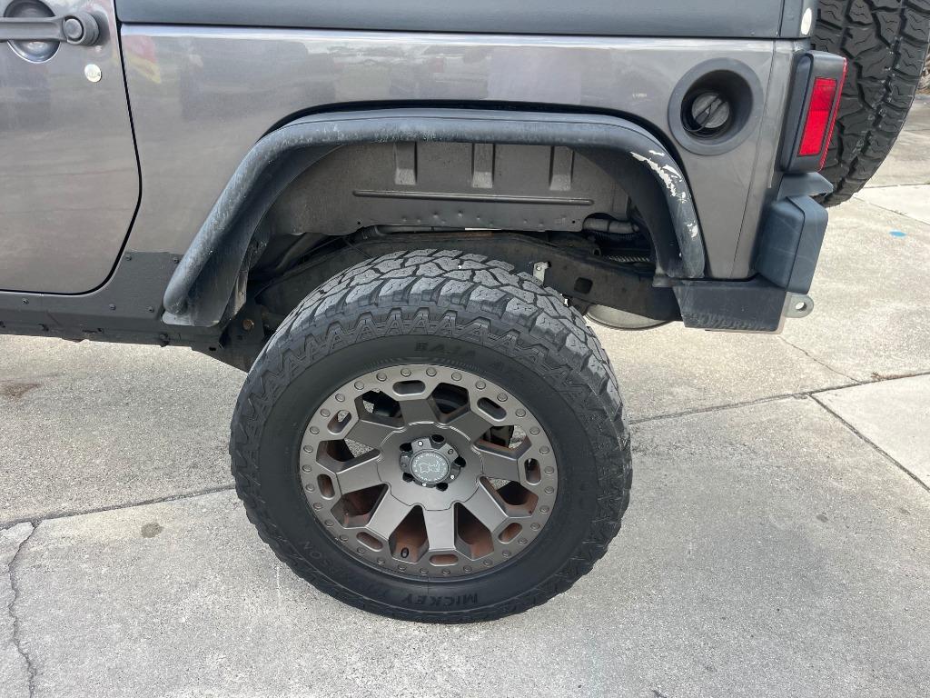 2016 Jeep Wrangler - $13,995
