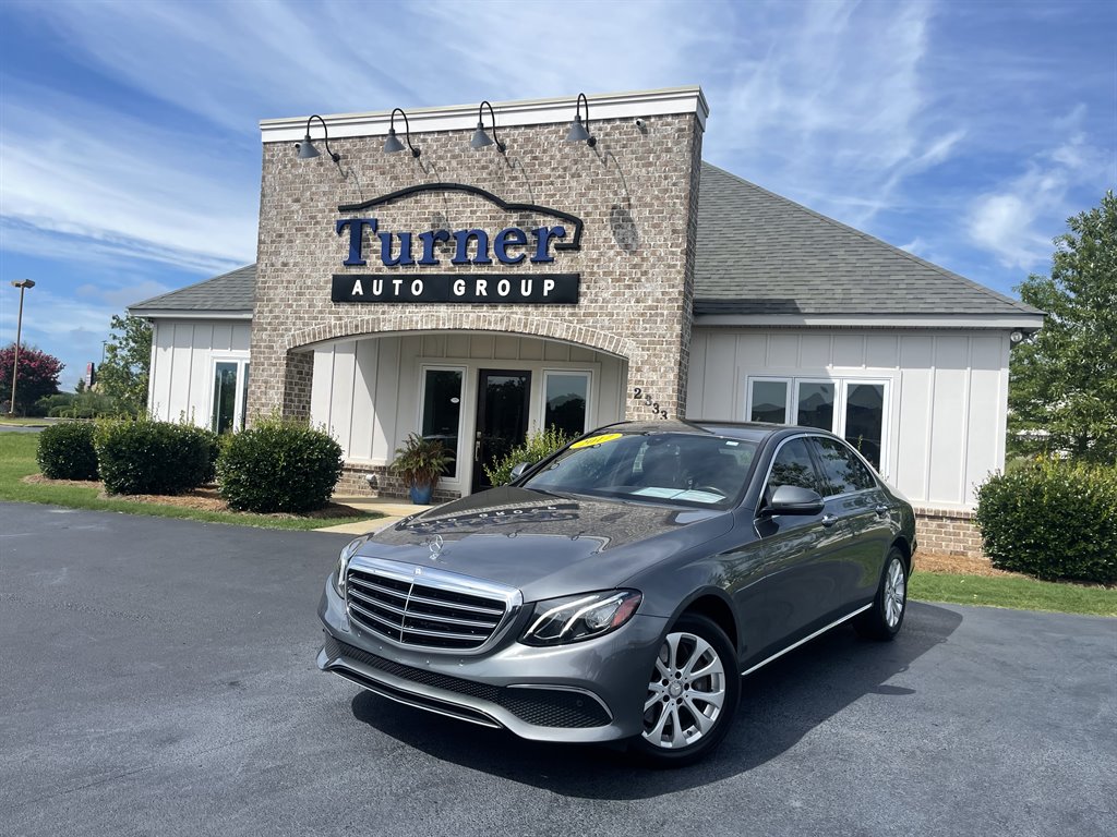 2017 Mercedes-Benz E-Class E300 photo