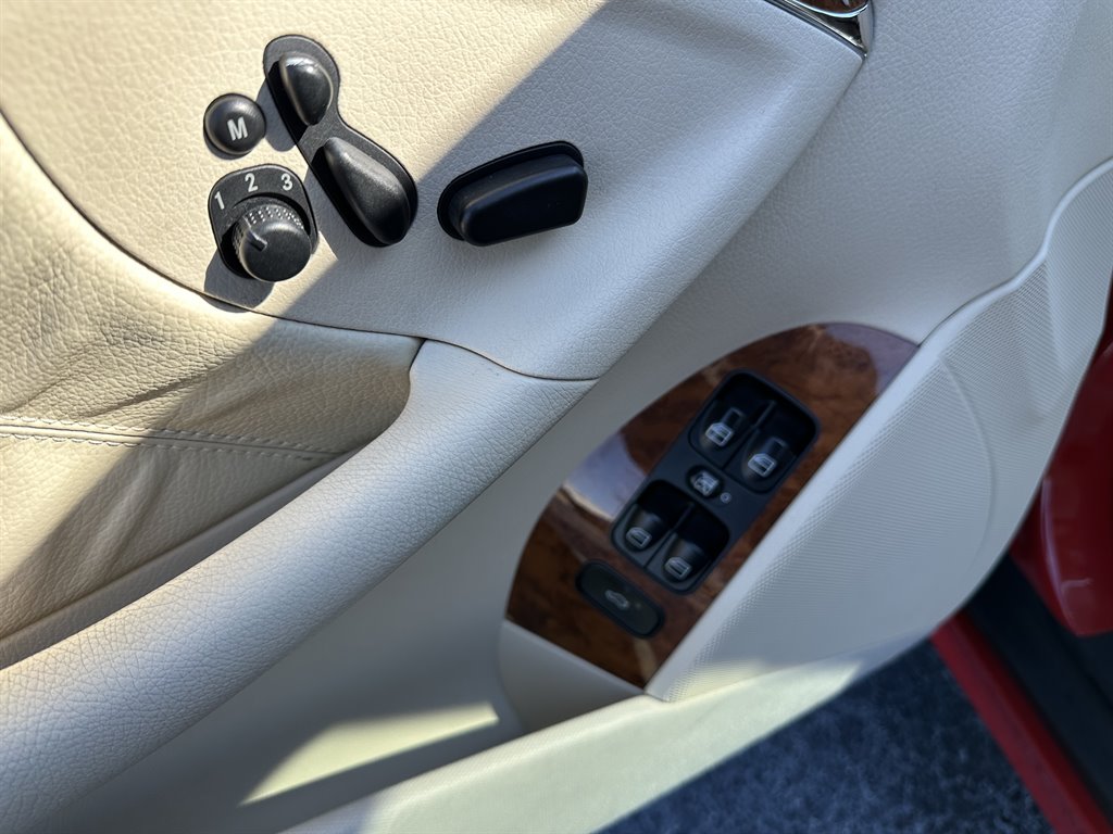 2008 Mercedes-Benz CLK-Class CLK350 photo
