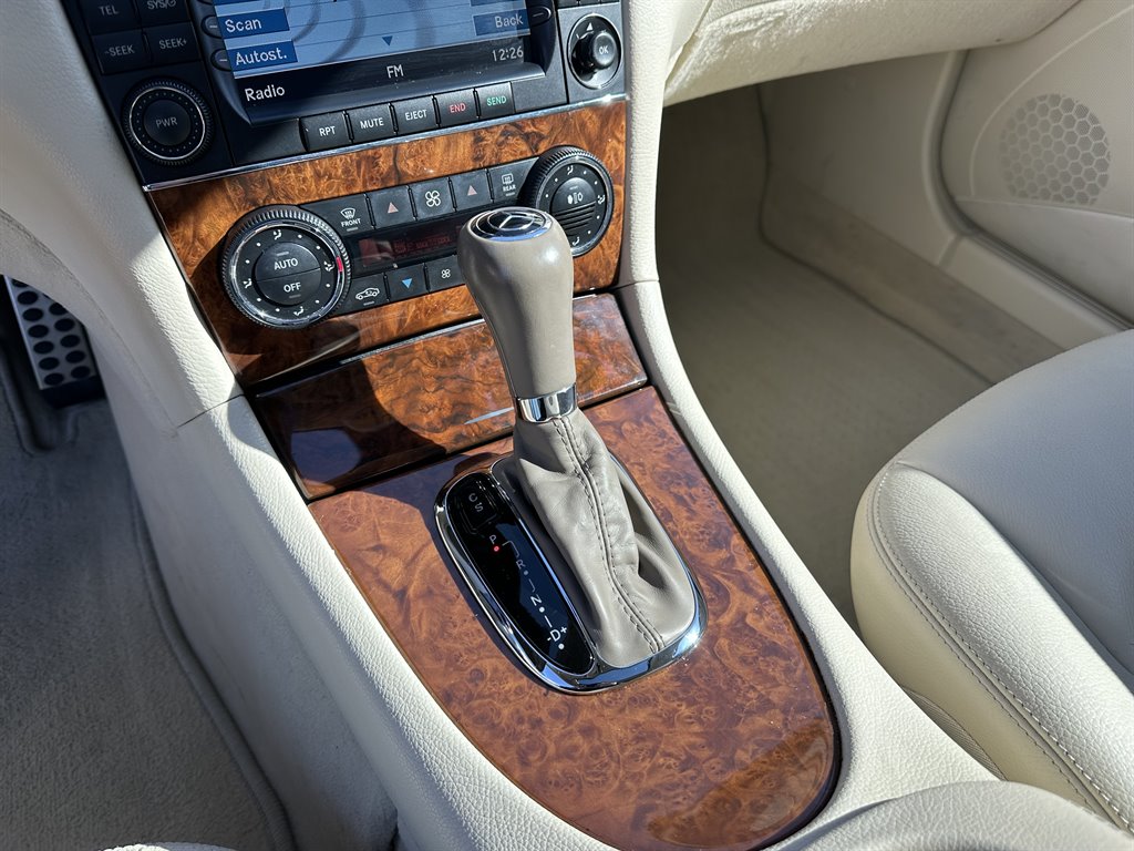 2008 Mercedes-Benz CLK-Class CLK350 photo