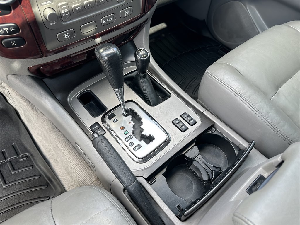 2006 Toyota Land Cruiser photo
