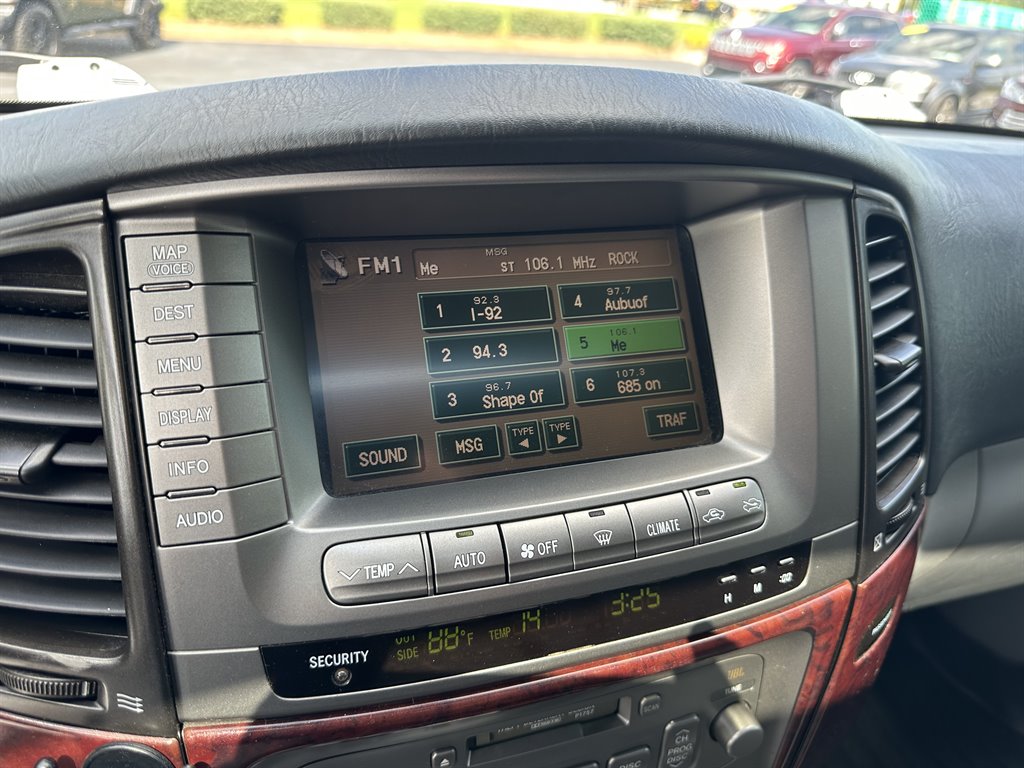 2006 Toyota Land Cruiser photo