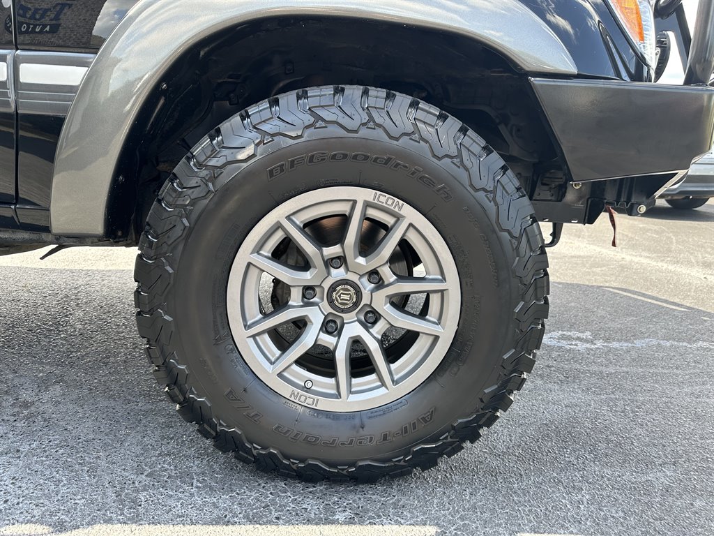 2006 Toyota Land Cruiser photo